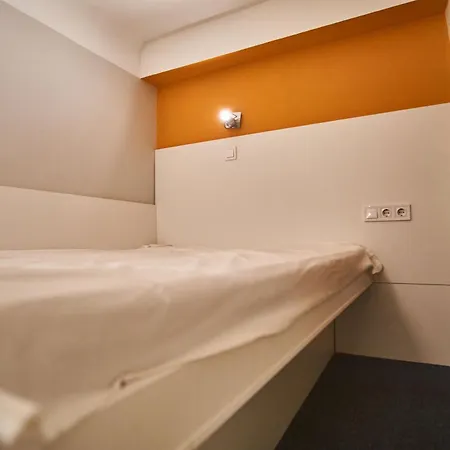 Z40 - Hostaid Apartment